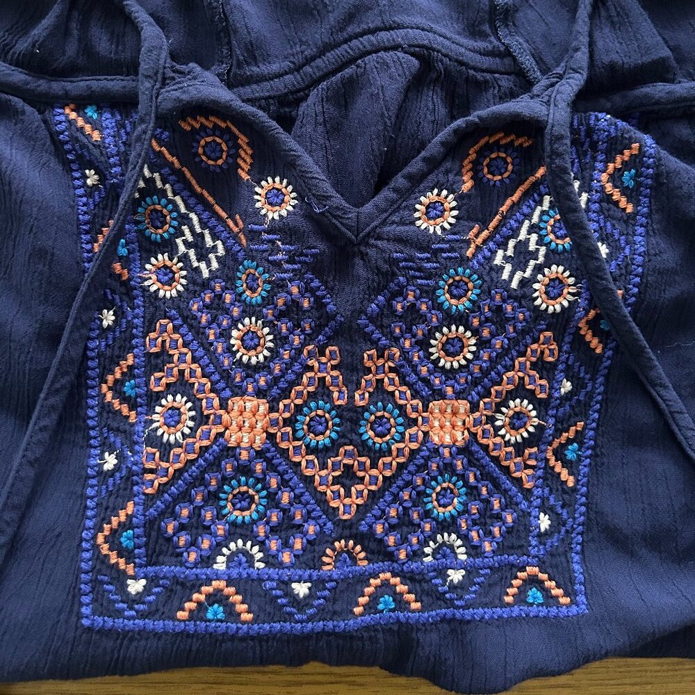 Mossimo Dark Blue Peasant Blouse Embroidered Panel Tassel Tie Size M